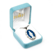 Load image into Gallery viewer, Cameo Miraculous Medal.