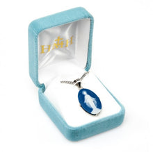 Load image into Gallery viewer, Cameo Miraculous Medal.